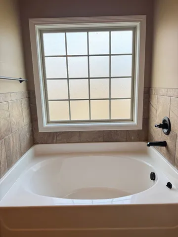 $2,000 | 3776 Windhaven Drive, Clarksville, TN 37040