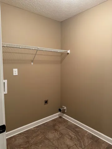 $2,000 | 3776 Windhaven Drive, Clarksville, TN 37040