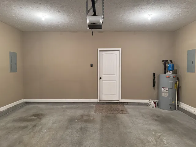 $2,000 | 3776 Windhaven Drive, Clarksville, TN 37040