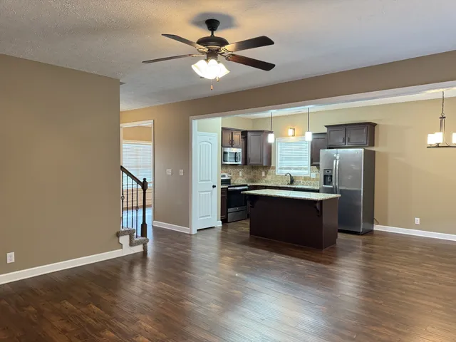 $2,000 | 3776 Windhaven Drive, Clarksville, TN 37040