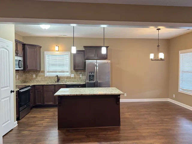 $2,000 | 3776 Windhaven Drive, Clarksville, TN 37040