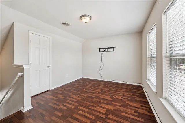 $199,900 | 7007 Woodridge Square Drive, Houston, TX 77087