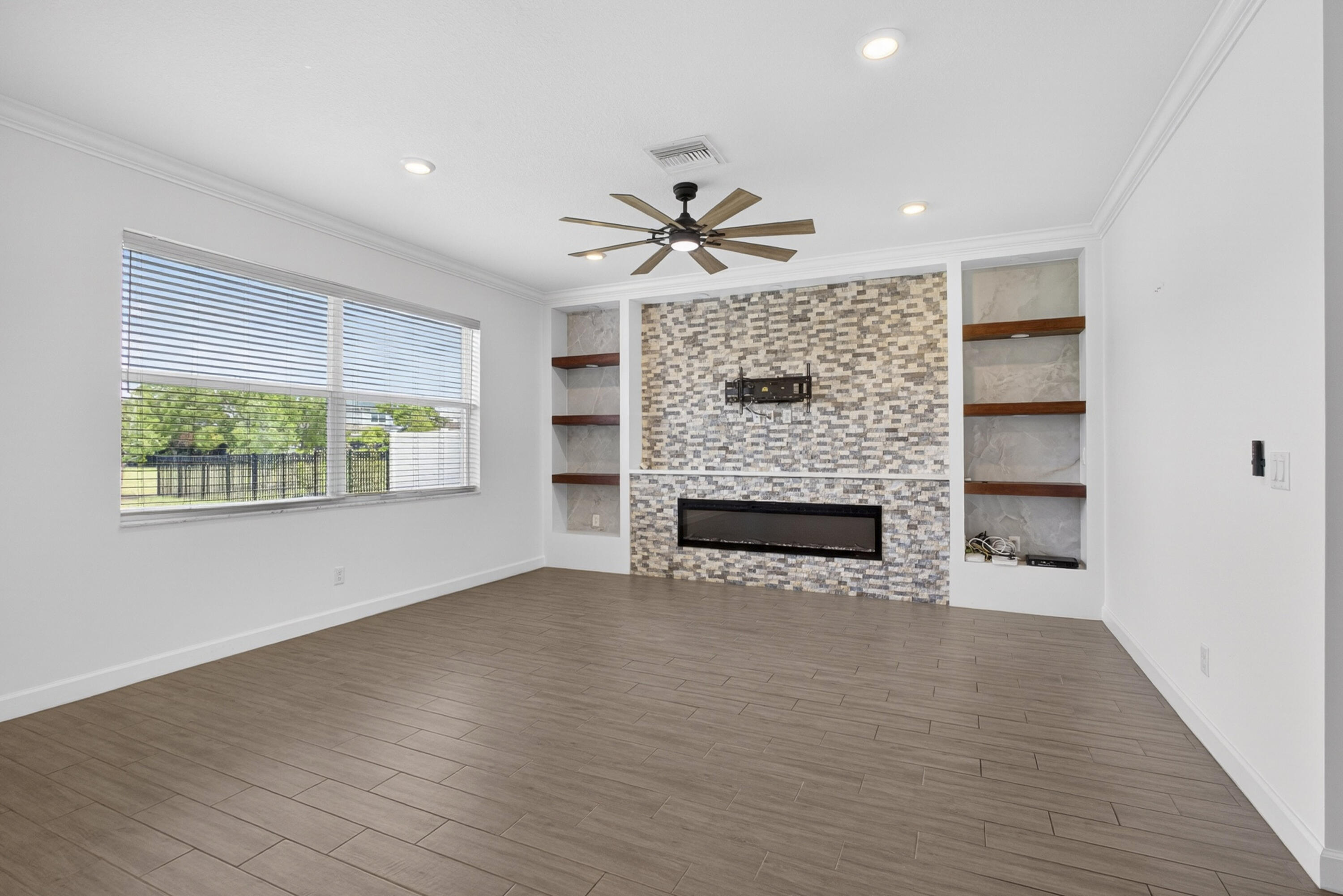 1319 Arrowhead Point Road Loxahatchee, FL 33470 - Photo 3 of 30 Ah