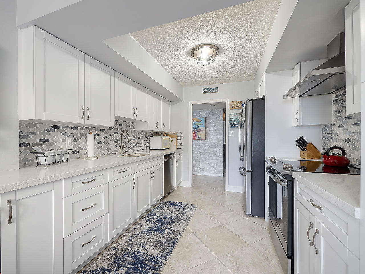 5380 North Ocean Drive, Unit 2E Singer Island, FL 33404 - Photo 8 of 30 5380 N Ocean Drive