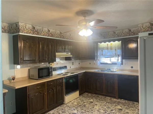 $299,500 | 222 Dewitt Avenue, Connellsville, PA 15425