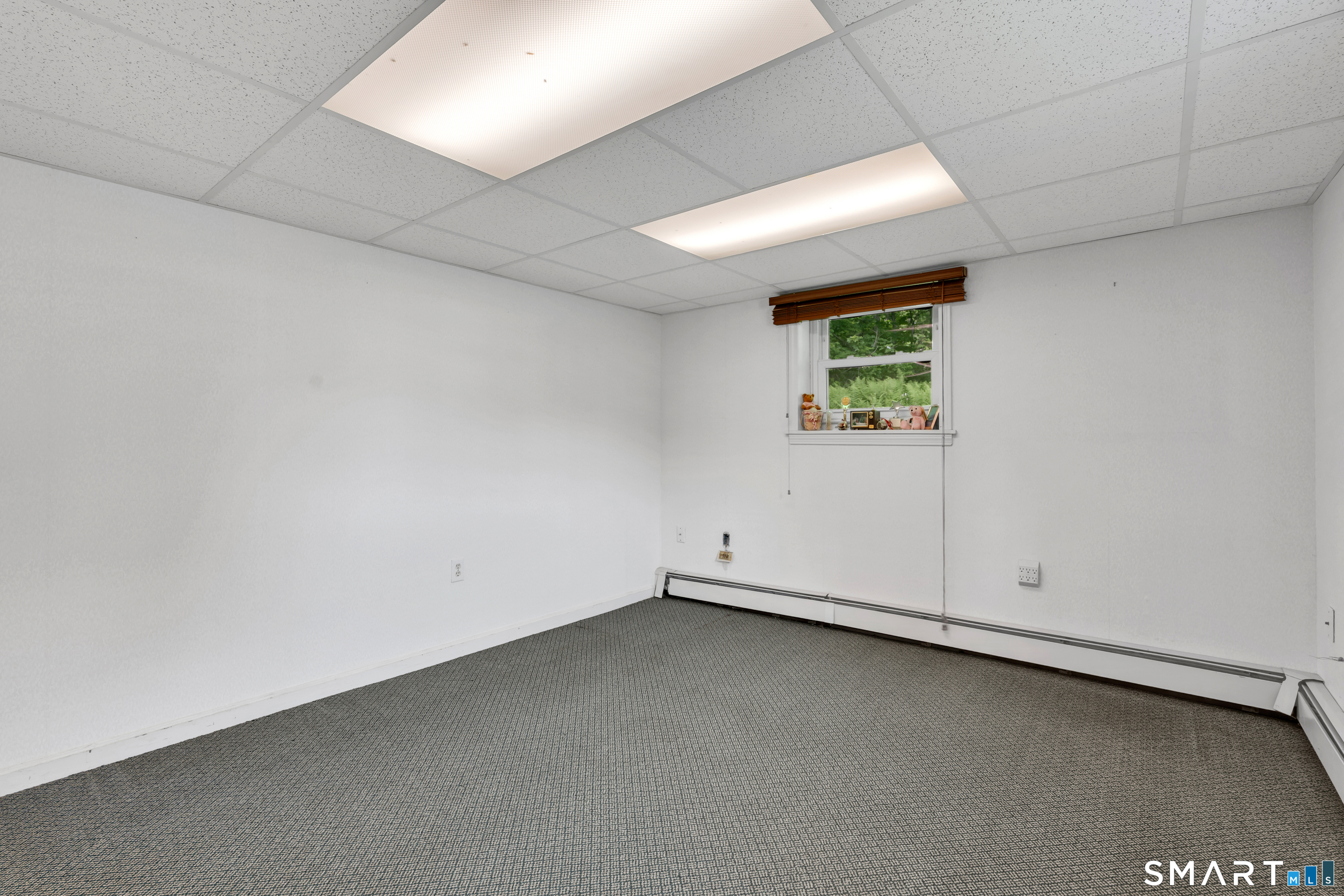 688 Raymond Hill Road Montville, CT 06370 - Photo 28 of 40