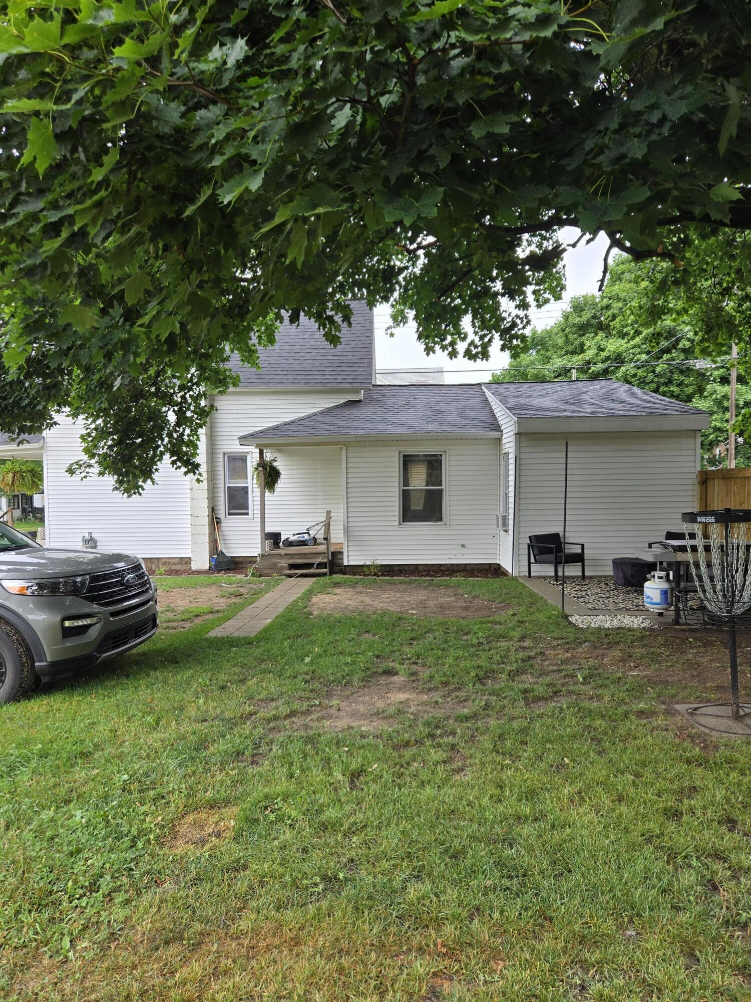 808 Wallace Street Cadillac, MI 49601 - Photo 7 of 40 20250717_105124