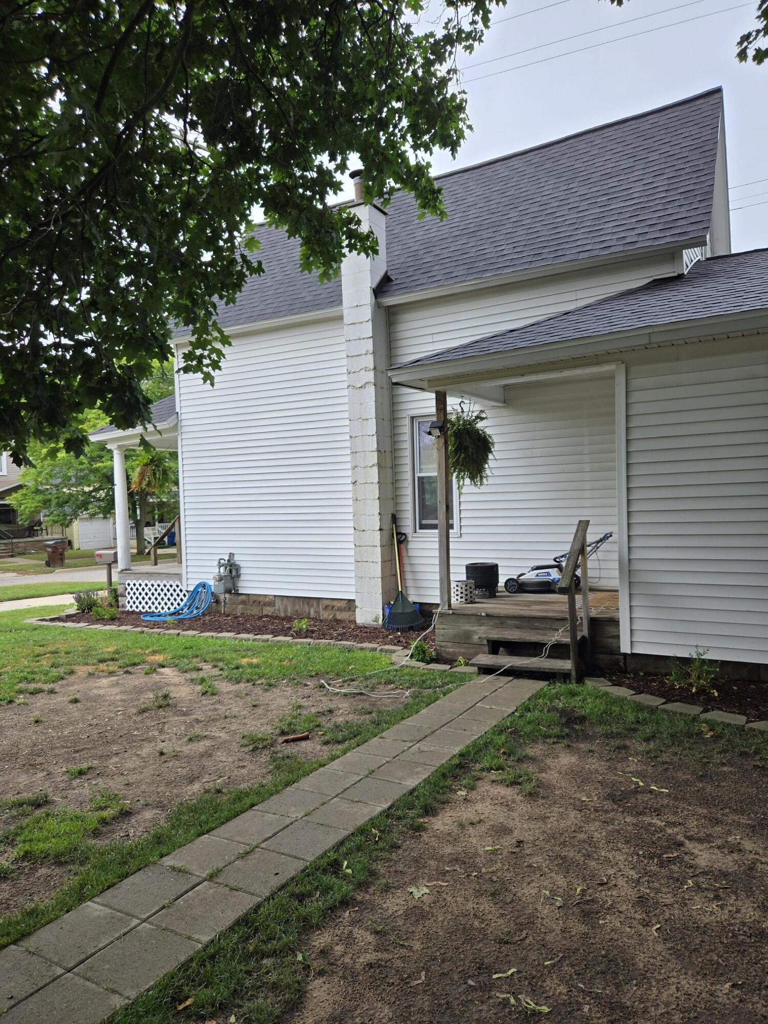 808 Wallace Street Cadillac, MI 49601 - Photo 8 of 40 20250717_105222