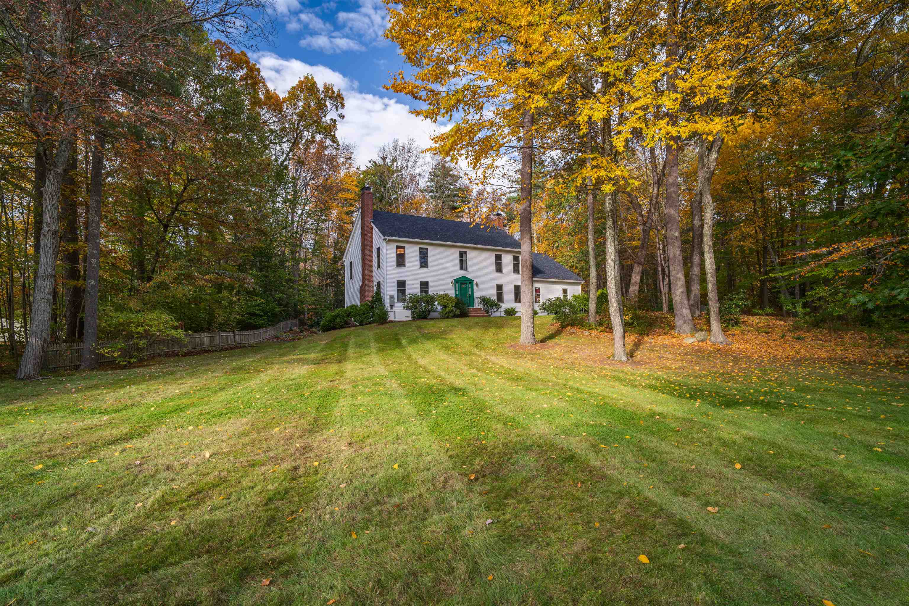 12 Cullen Way Exeter, NH 03833 - Photo 2 of 40