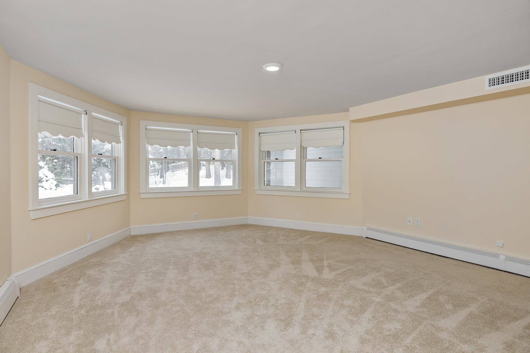 12 Cullen Way Exeter, NH 03833 - Photo 31 of 40