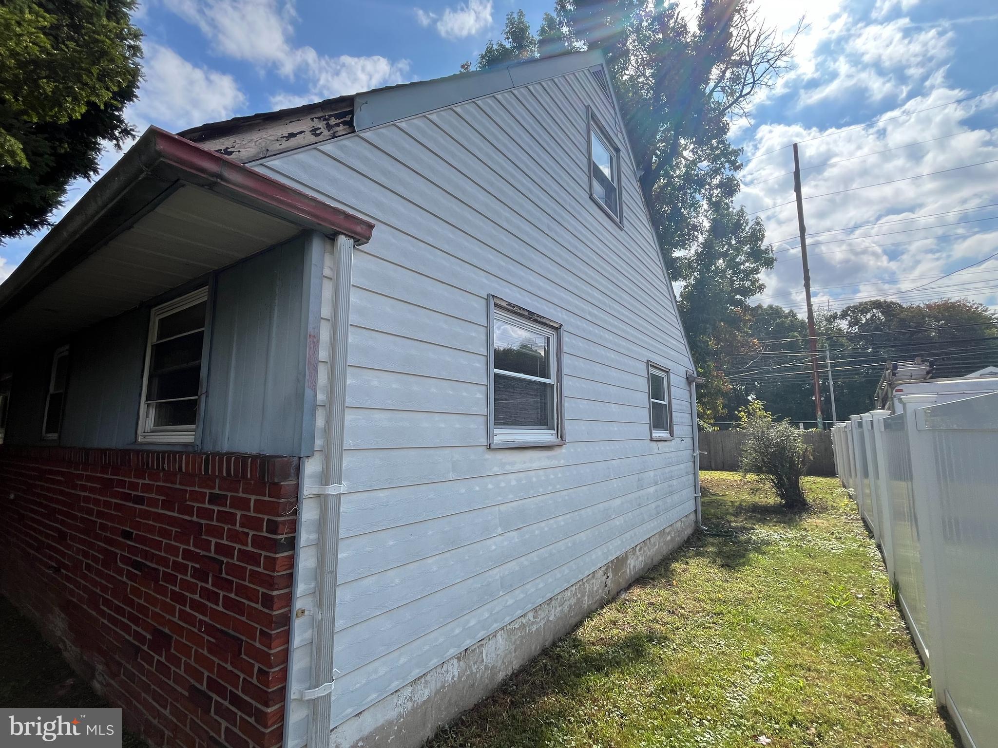 1102 Nancy Drive Croydon, PA 19021 - Photo 4 of 15