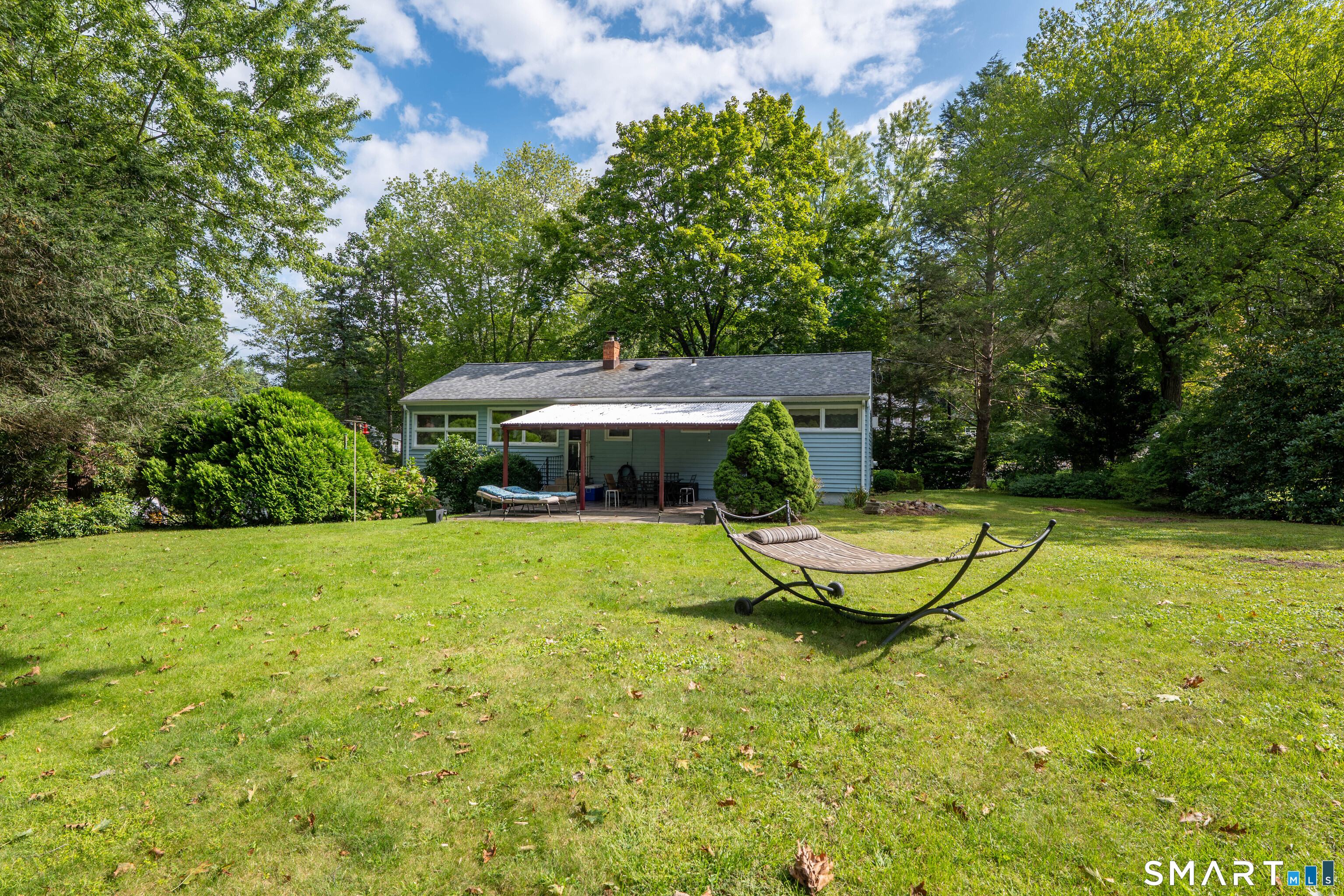 102 Glen Ridge Road Fairfield, CT 06825 - Photo 4 of 26 Gallery Image 4