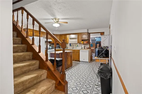 $194,500 | 104 East 4th Street, Stover, MO 65078