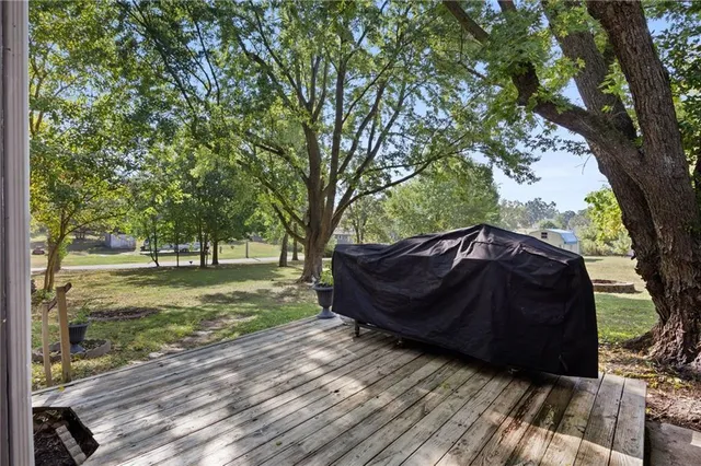 $194,500 | 104 East 4th Street, Stover, MO 65078