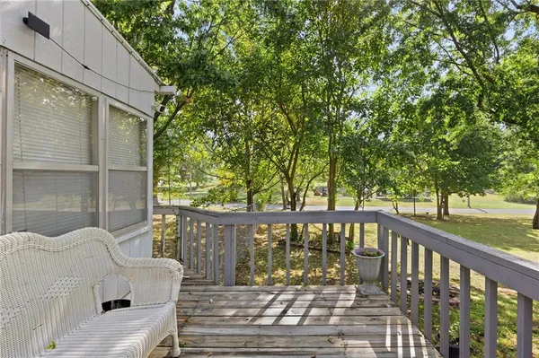 $194,500 | 104 East 4th Street, Stover, MO 65078