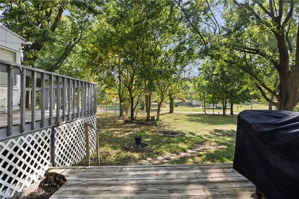 $194,500 | 104 East 4th Street, Stover, MO 65078