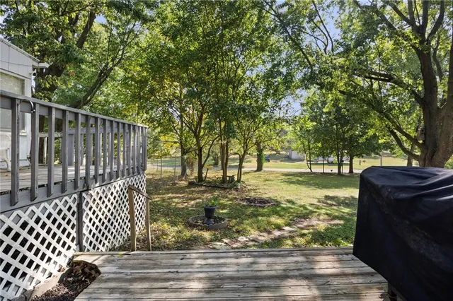 $194,500 | 104 East 4th Street, Stover, MO 65078