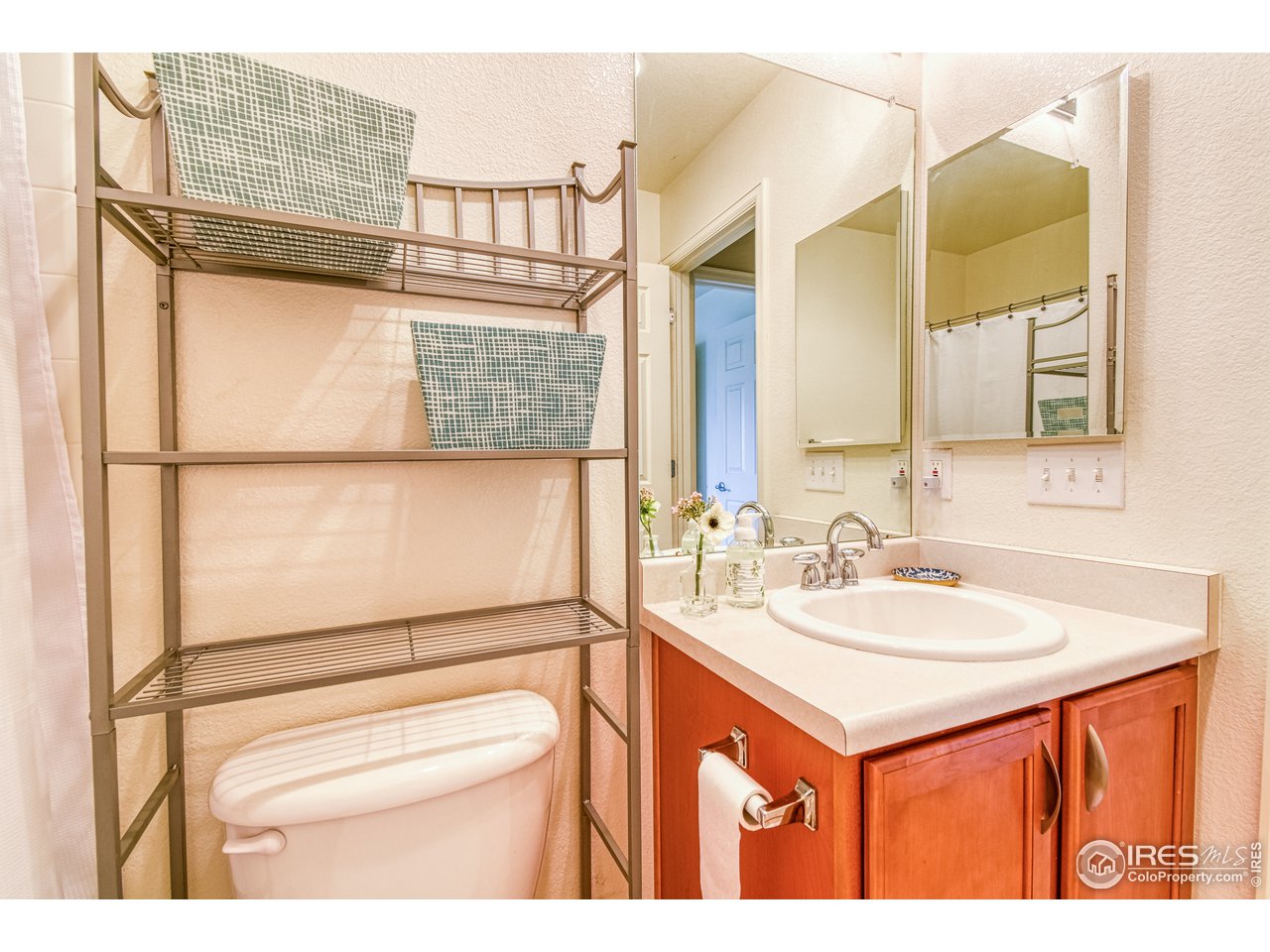 10462 Lower Ridge Road Longmont, CO 80504 - Photo 21 of 28 Gallery Image 21