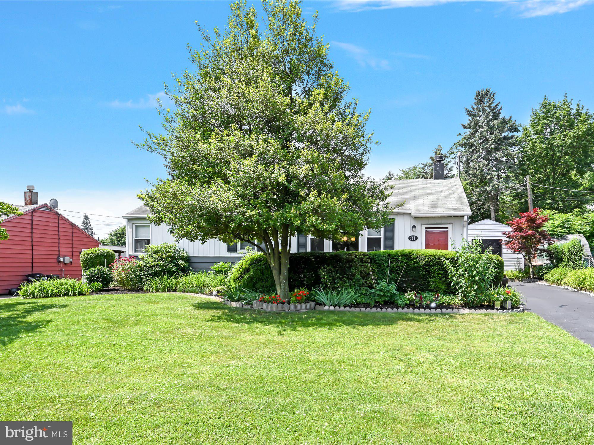 81 Arnold Road Enola, PA 17025 - Photo 1 of 25 Front of home with off-street parking