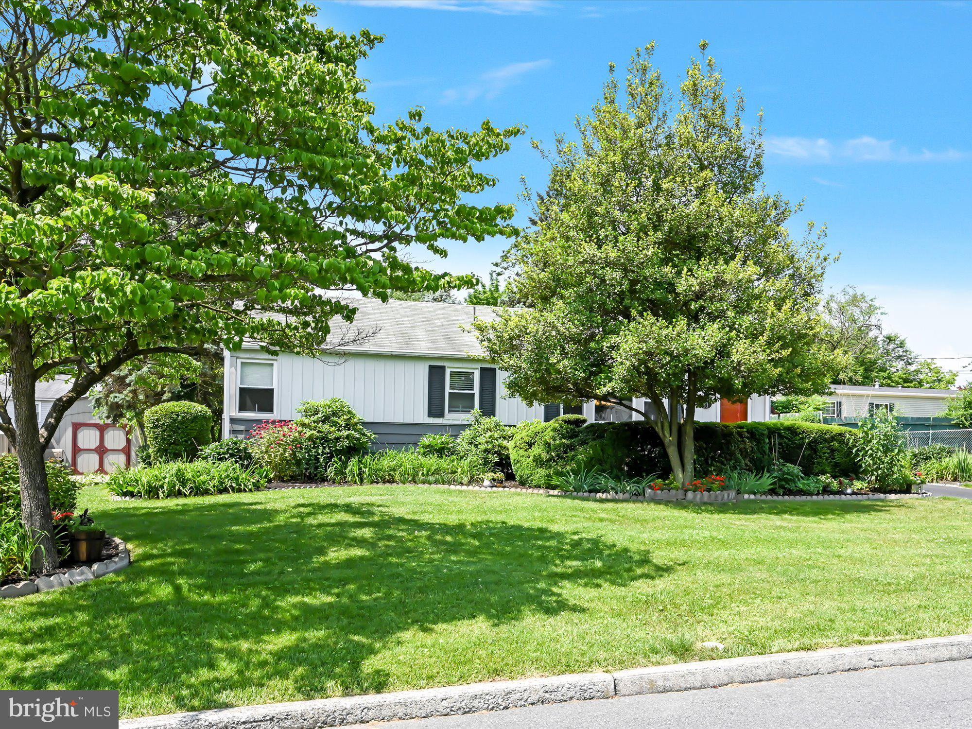 81 Arnold Road Enola, PA 17025 - Photo 3 of 25 Gallery Image 3