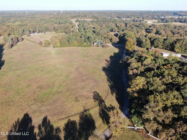 $70,000 | 7 Peyton Road, Holly Springs, MS 38635