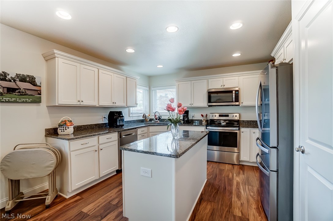 1215 Hummingbird Way Findlay, OH 45840 - Photo 10 of 29 Gallery Image 10