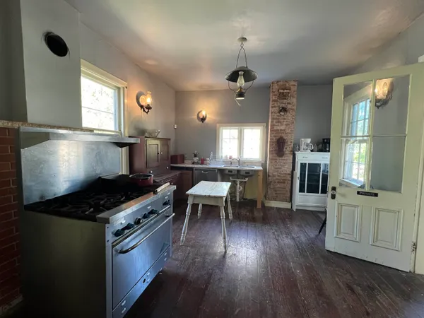 $555,000 | 11373 Highway 20, Galena, IL 61036