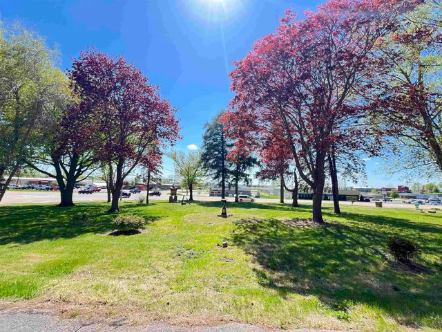 $575,000 | 11373 Highway 20, Galena, IL 61036