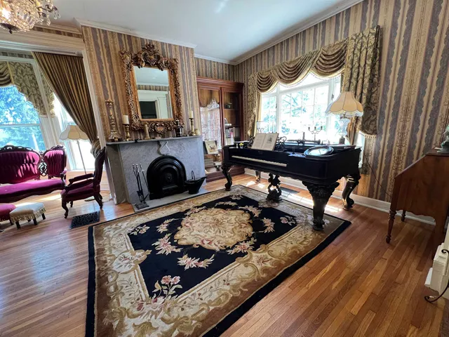 $575,000 | 11373 Highway 20, Galena, IL 61036