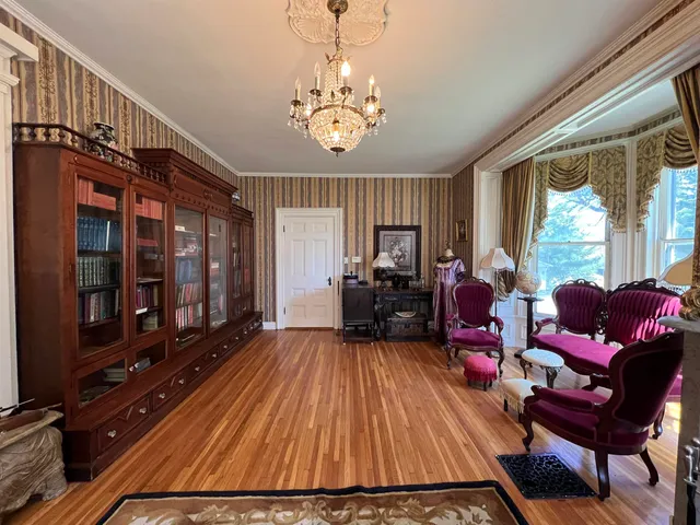 $575,000 | 11373 Highway 20, Galena, IL 61036