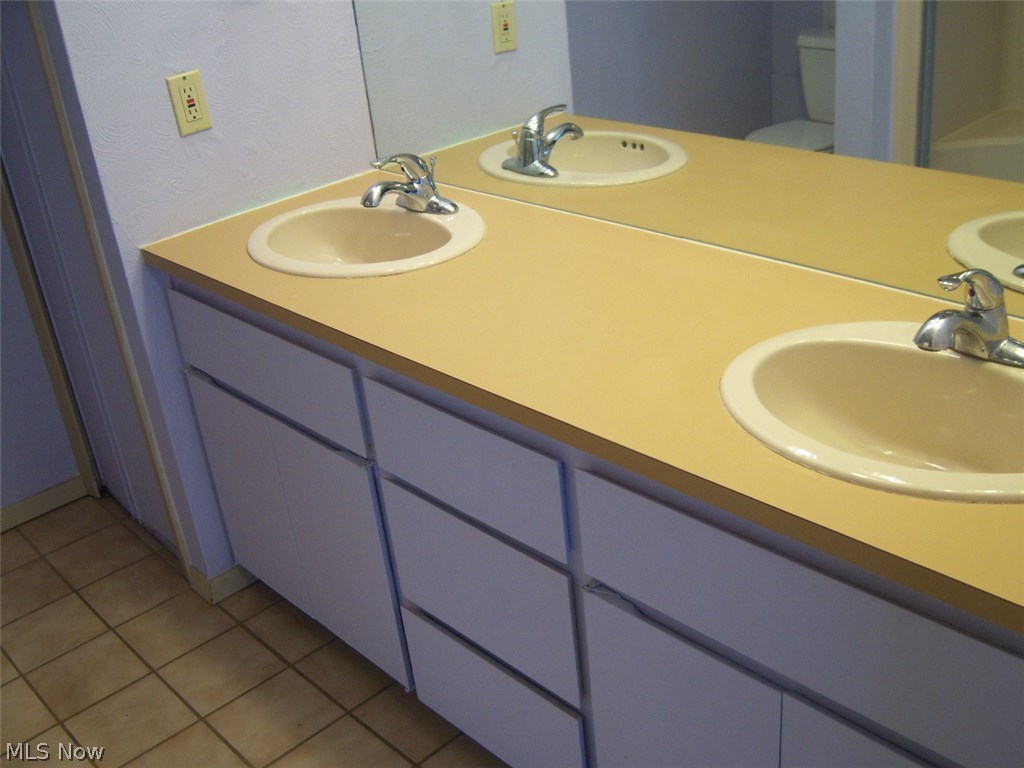 10783 Gate Post Road Strongsville, OH 44149 - Photo 19 of 23 Gallery Image 19