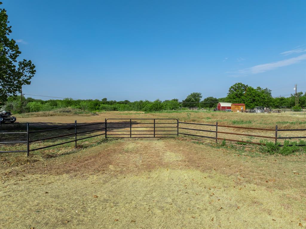 205 Rabbit Run Woodway, TX 76712 - Photo 10 of 40 Gallery Image 10