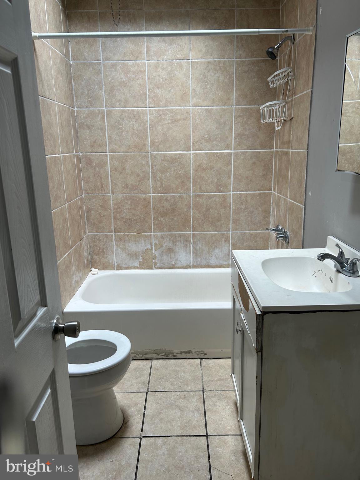 2610 Sylmar Street Philadelphia, PA 19142 - Photo 16 of 25