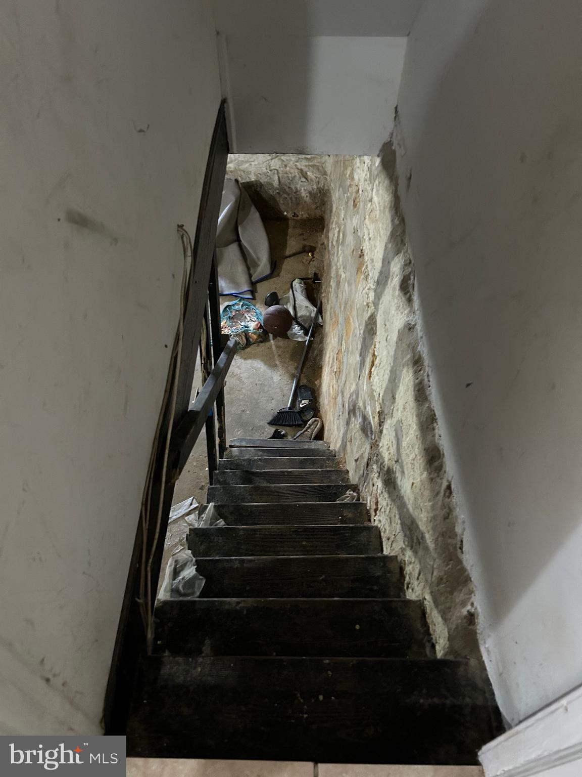 2610 Sylmar Street Philadelphia, PA 19142 - Photo 18 of 25