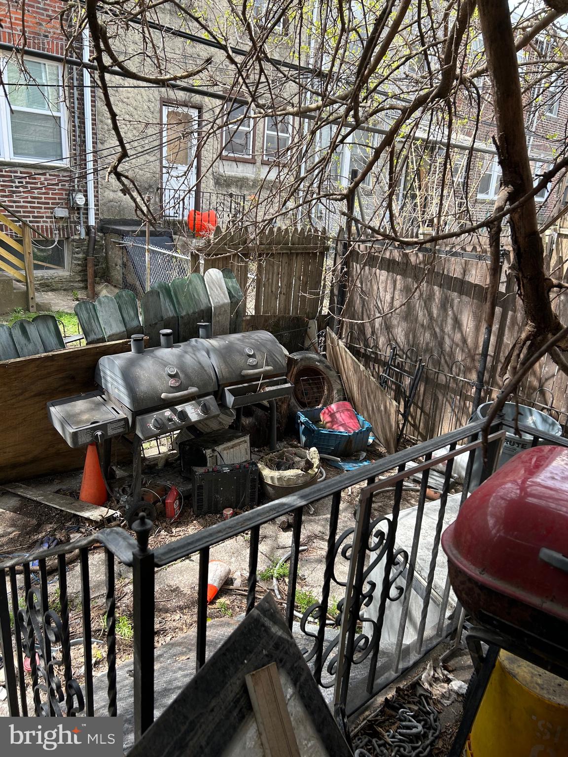 2610 Sylmar Street Philadelphia, PA 19142 - Photo 24 of 25 Backyard.
