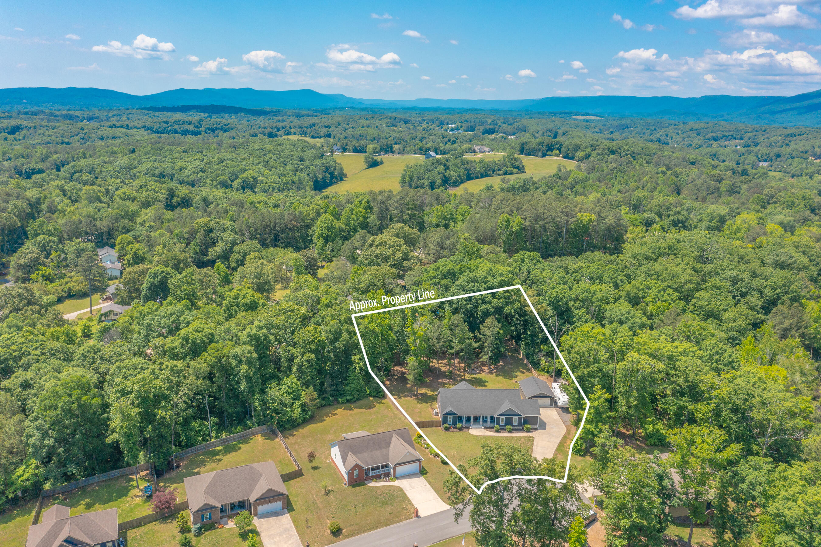 215 Red Oak Ridge Drive Chickamauga, GA 30707 - Photo 35 of 37 215 Red Oak Aerial HD-4A
