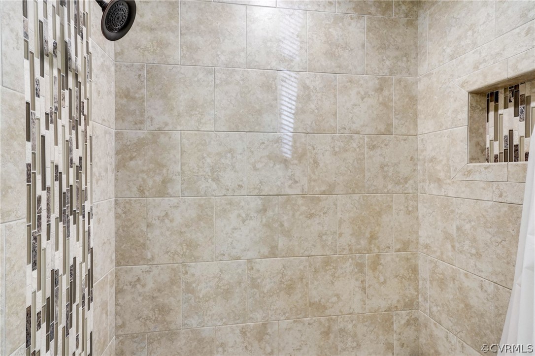 10618 Ridgerun Road Chesterfield, VA 23832 - Photo 24 of 36 a bathroom with a shower