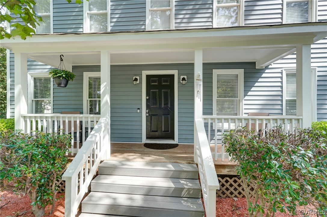 10618 Ridgerun Road Chesterfield, VA 23832 - Photo 3 of 36 a front view of a house with a window