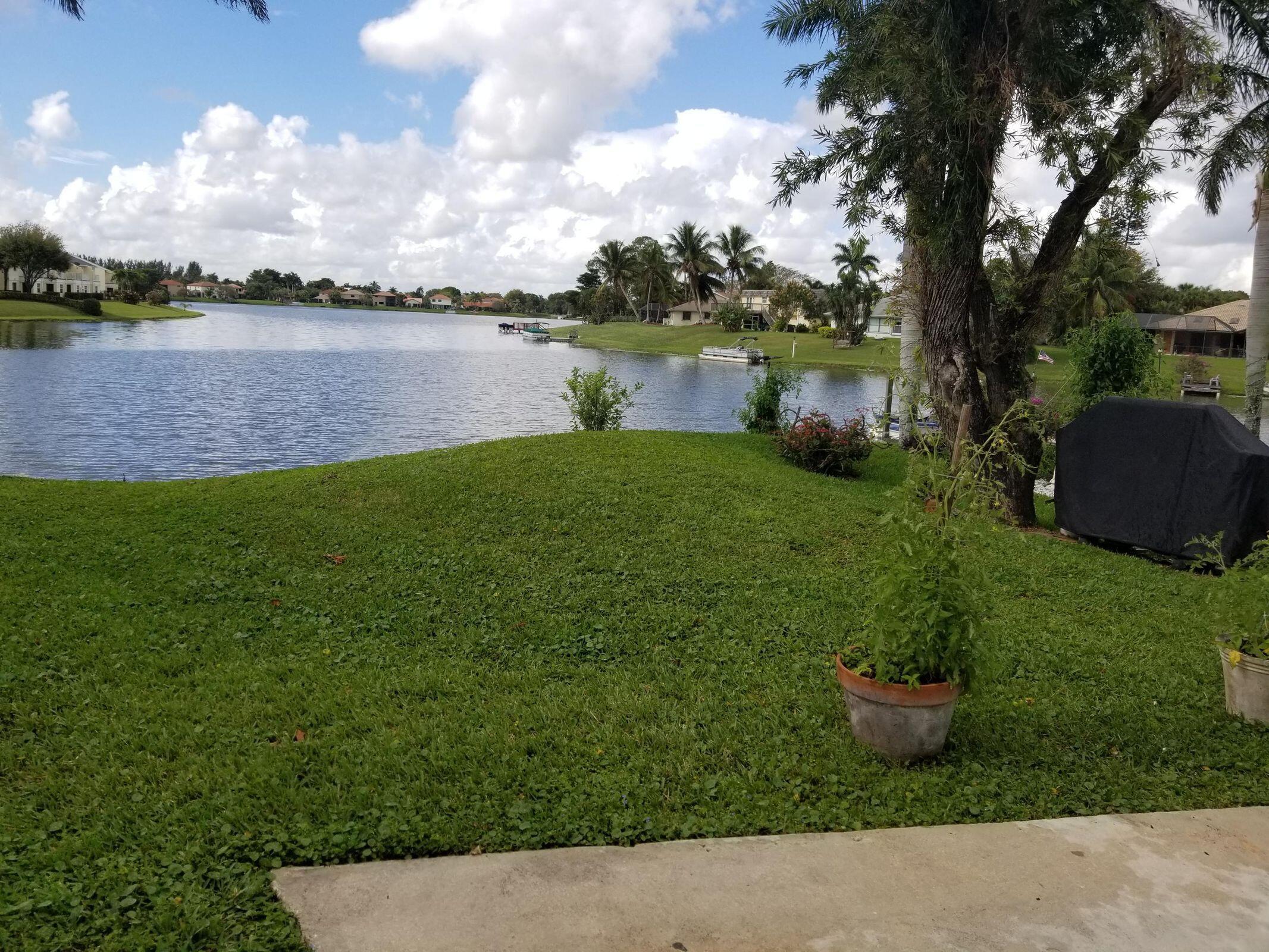 1429 Riverside Circle Wellington, FL 33414 - Photo 2 of 2 back