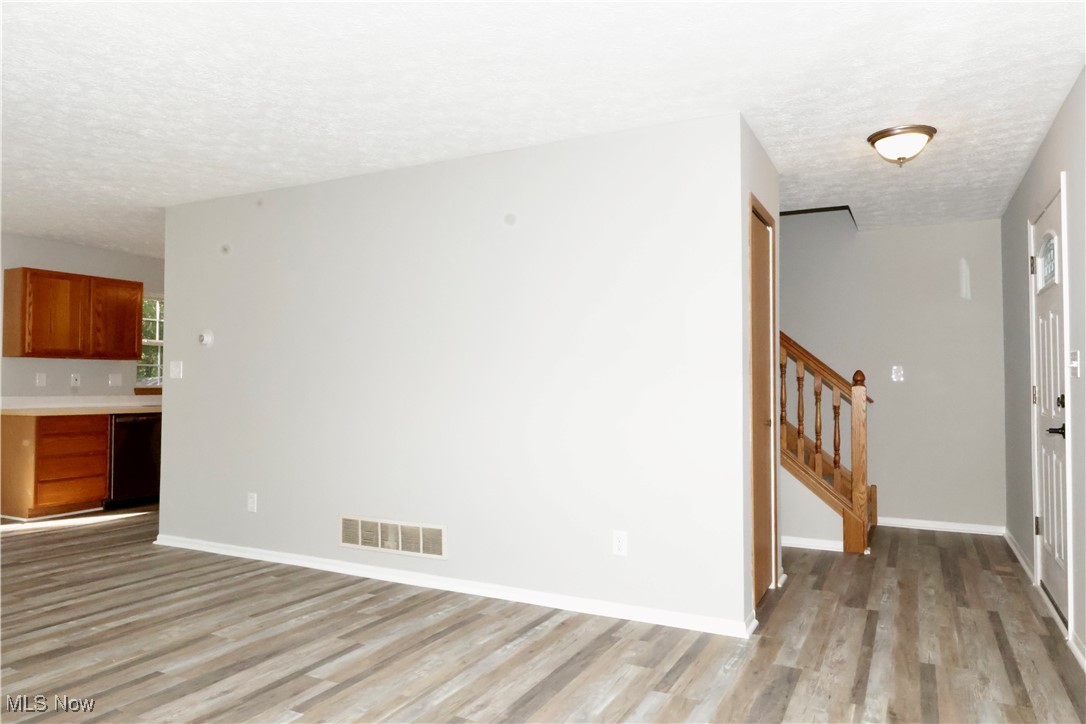 534 Gibbs Road Akron, OH 44312 - Photo 10 of 31