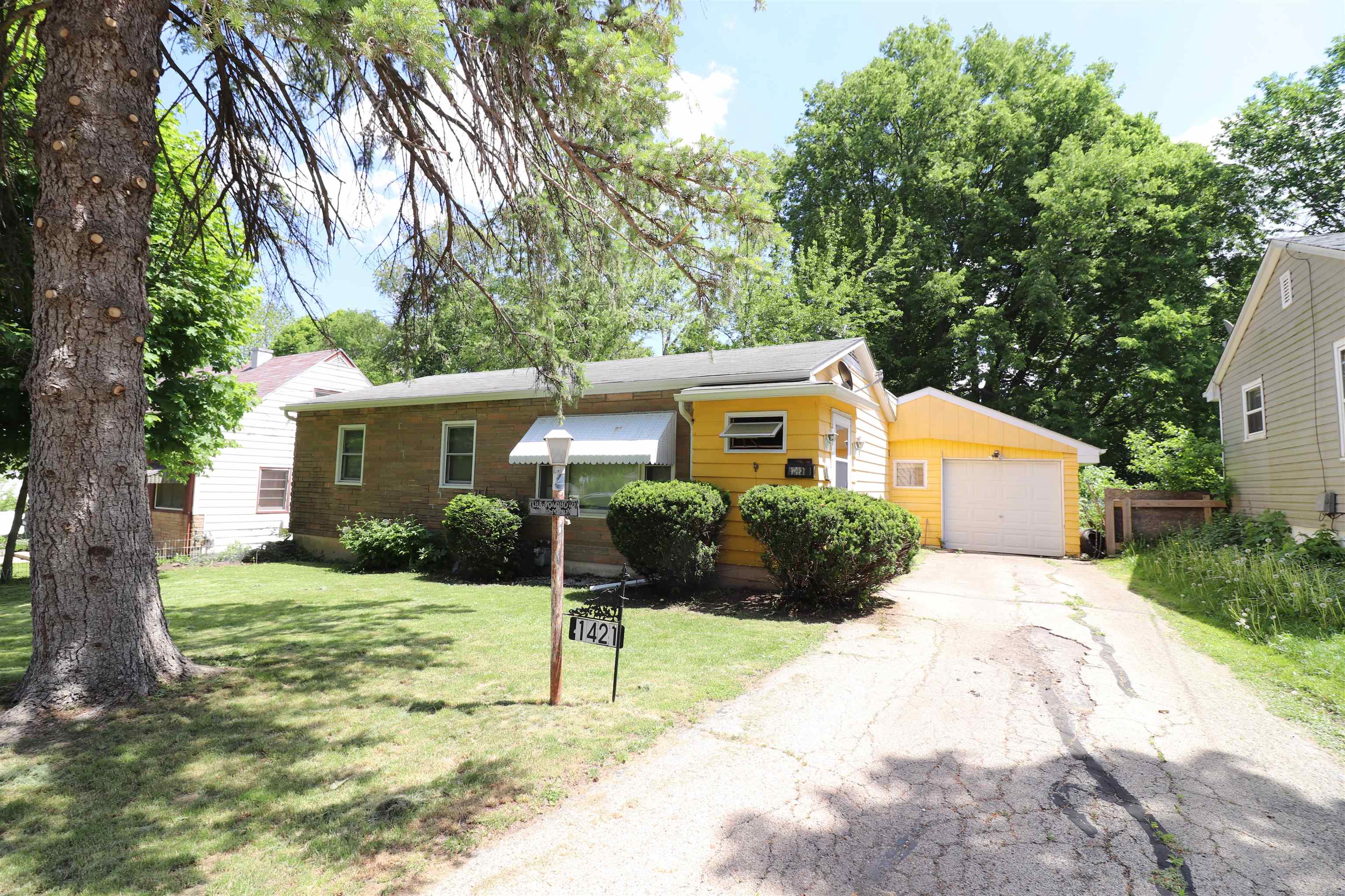 1421 South Rotzler Ave