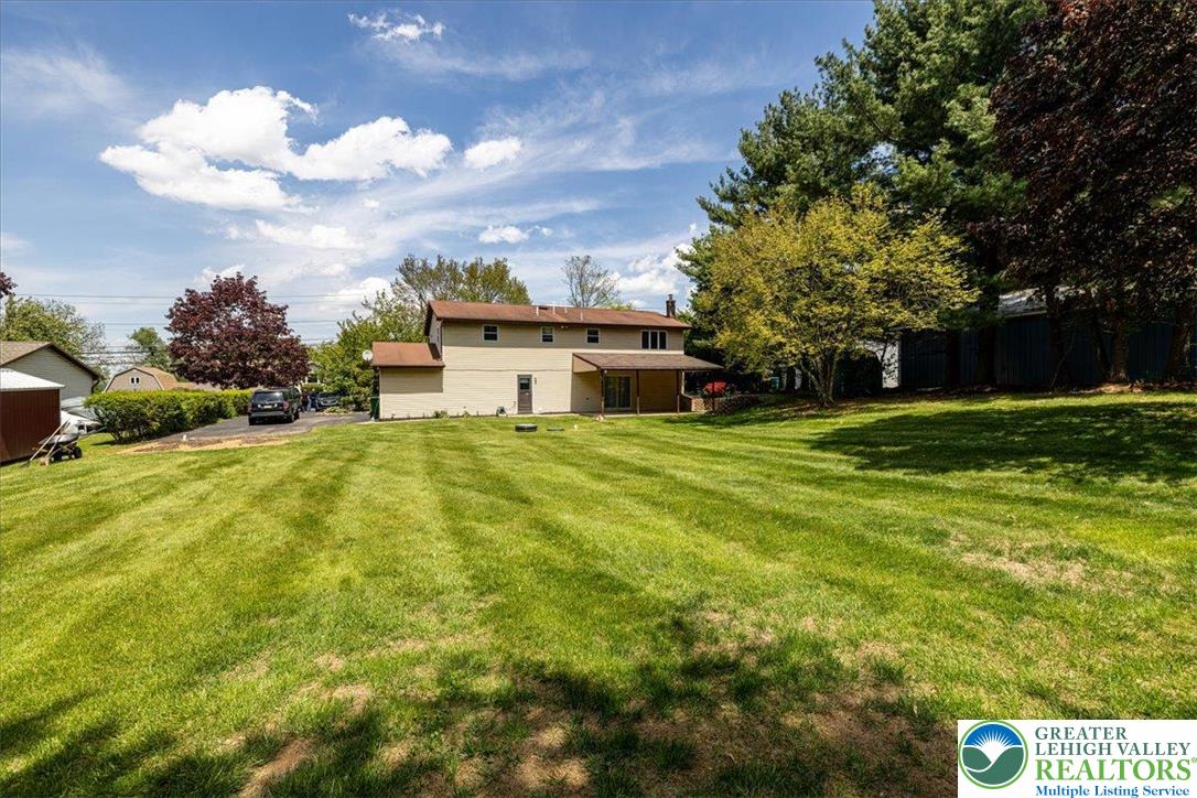 1250 Minesite Road Allentown, PA 18103 - Photo 5 of 39