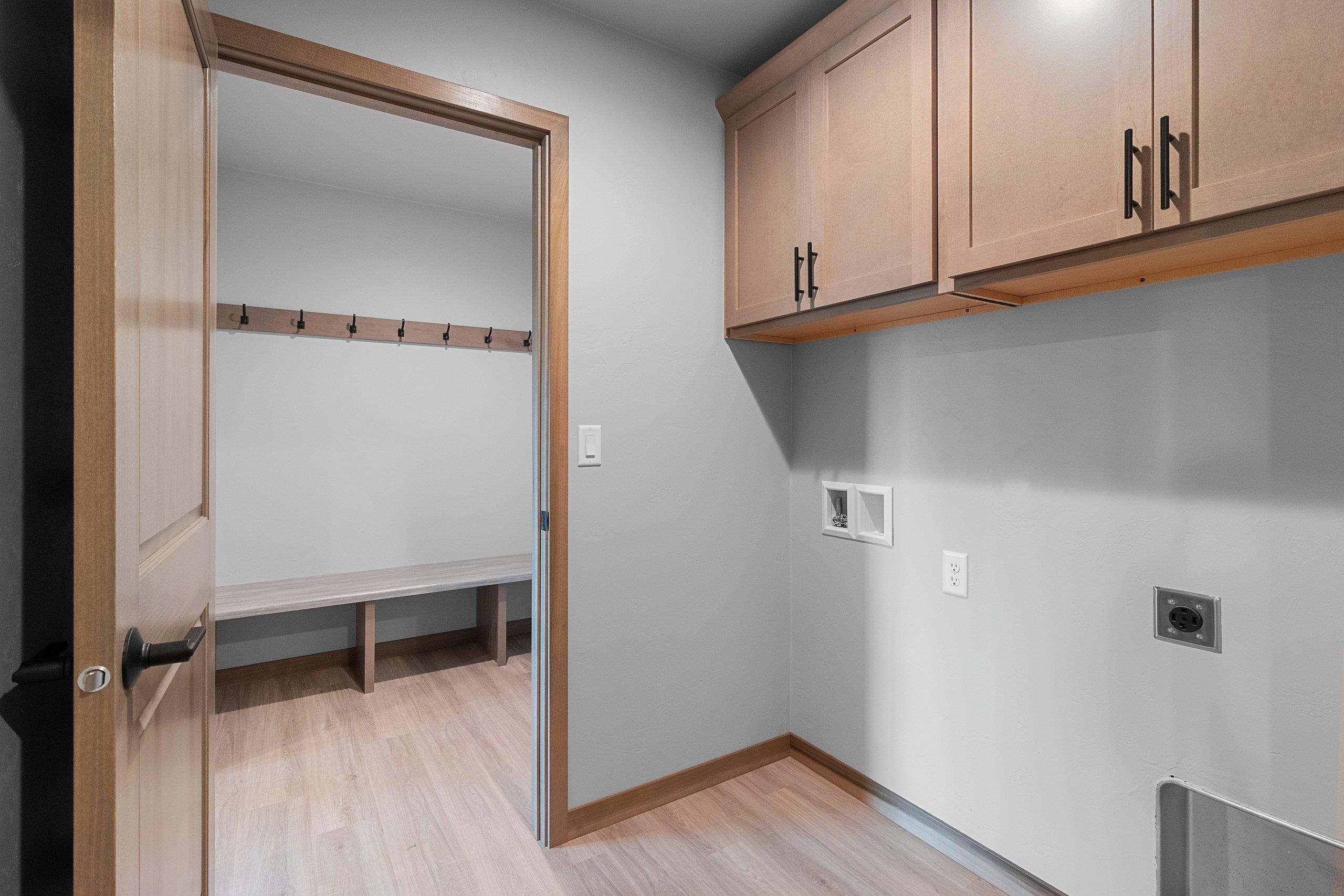 1707 East Golden Gate Drive Appleton, WI 54913 - Photo 11 of 19 Gallery Image 11
