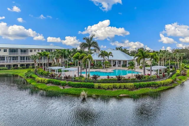 $450,000 | 10301 Coral Landings Lane, Unit 6, Placida, FL 33946