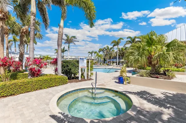 $450,000 | 10301 Coral Landings Lane, Unit 6, Placida, FL 33946