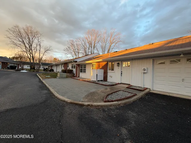 $274,911 | 833 B Inverness Court, Unit B, Lakewood, NJ 08701