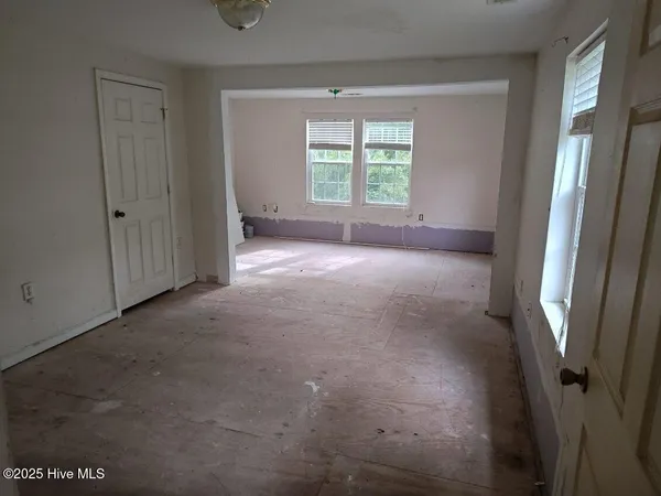 $195,000 | 930 Highway 70, Stacy, NC 28581