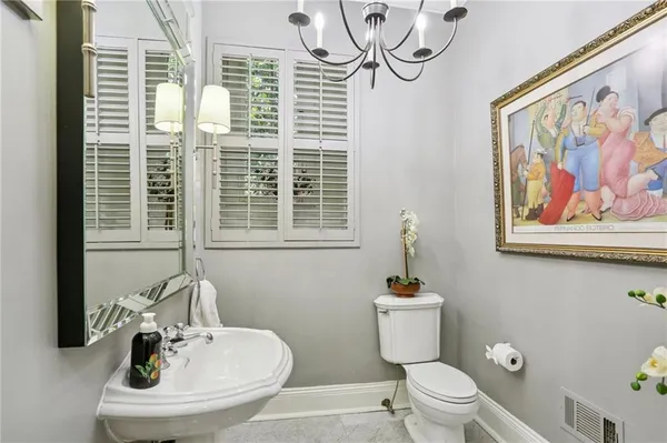 $1,949,000 | 5360 Chestnut Street, New Orleans, LA 70115