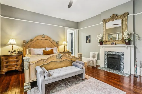 $1,949,000 | 5360 Chestnut Street, New Orleans, LA 70115
