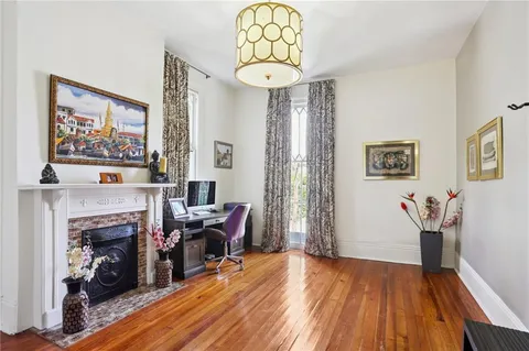 $1,995,000 | 5360 Chestnut Street, New Orleans, LA 70115
